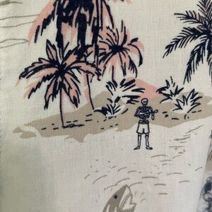 Mens Hawaiian Shirt with hula dancing skeletons H&M size large, short sleeve